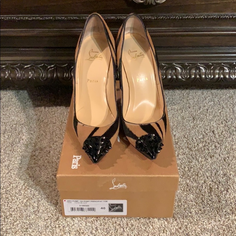 Christian Louboutin Beige/Black Spiked Pumps